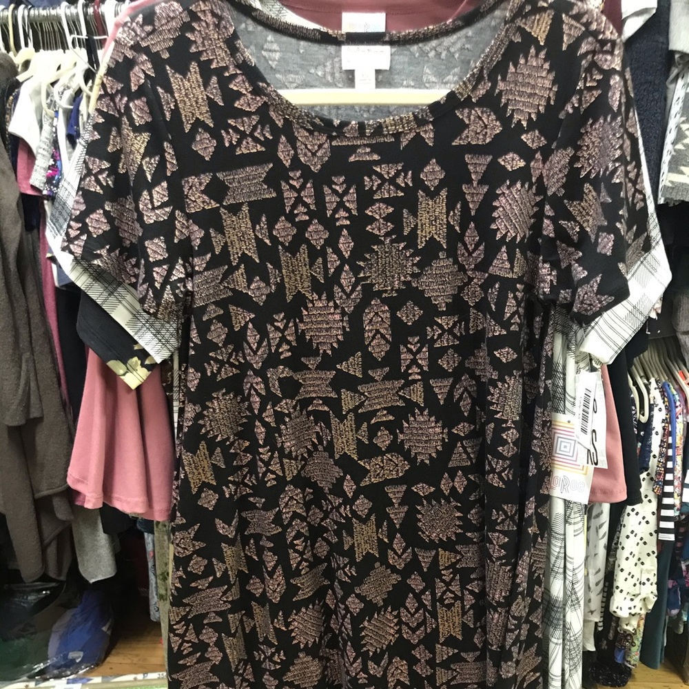 Brand new with tags Lularoe Carly - Elegant